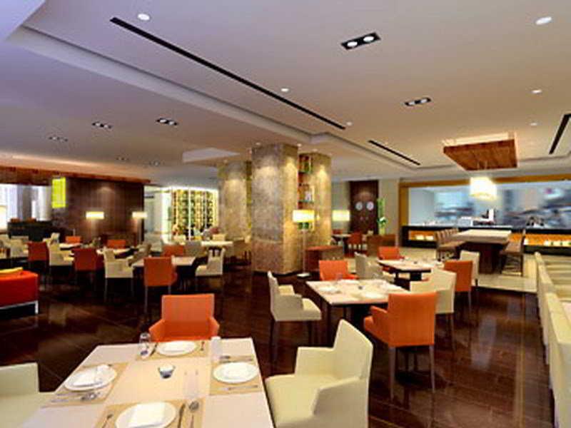 Courtyard By Marriott Shanghai Jiading Restoran fotoğraf
